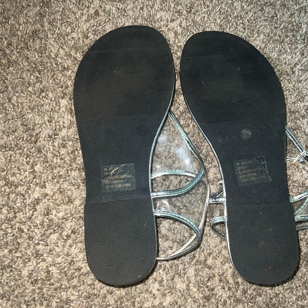 Sandals - Picture 3 of 3